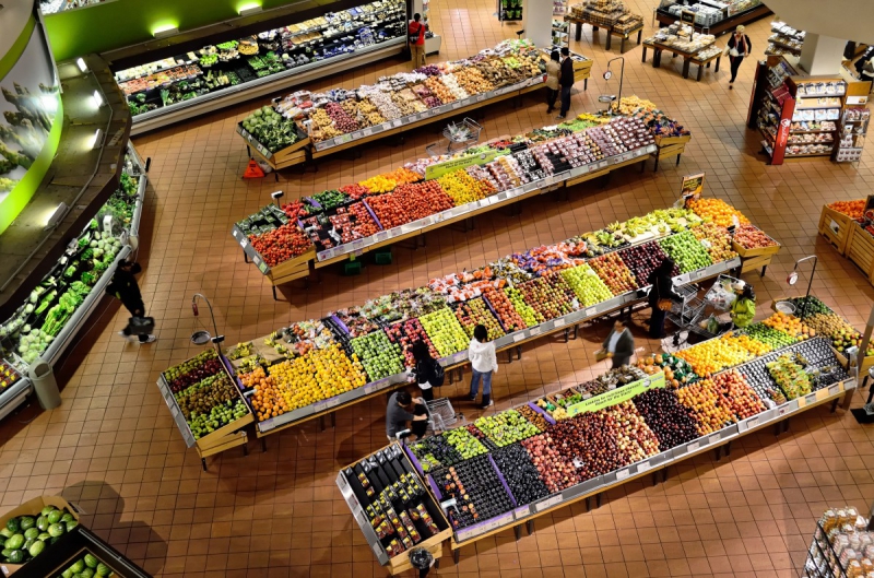primeur-LA SEYNE SUR MER-min_supermarket_stalls_coolers_market_food_fresh_shop_organic-652223